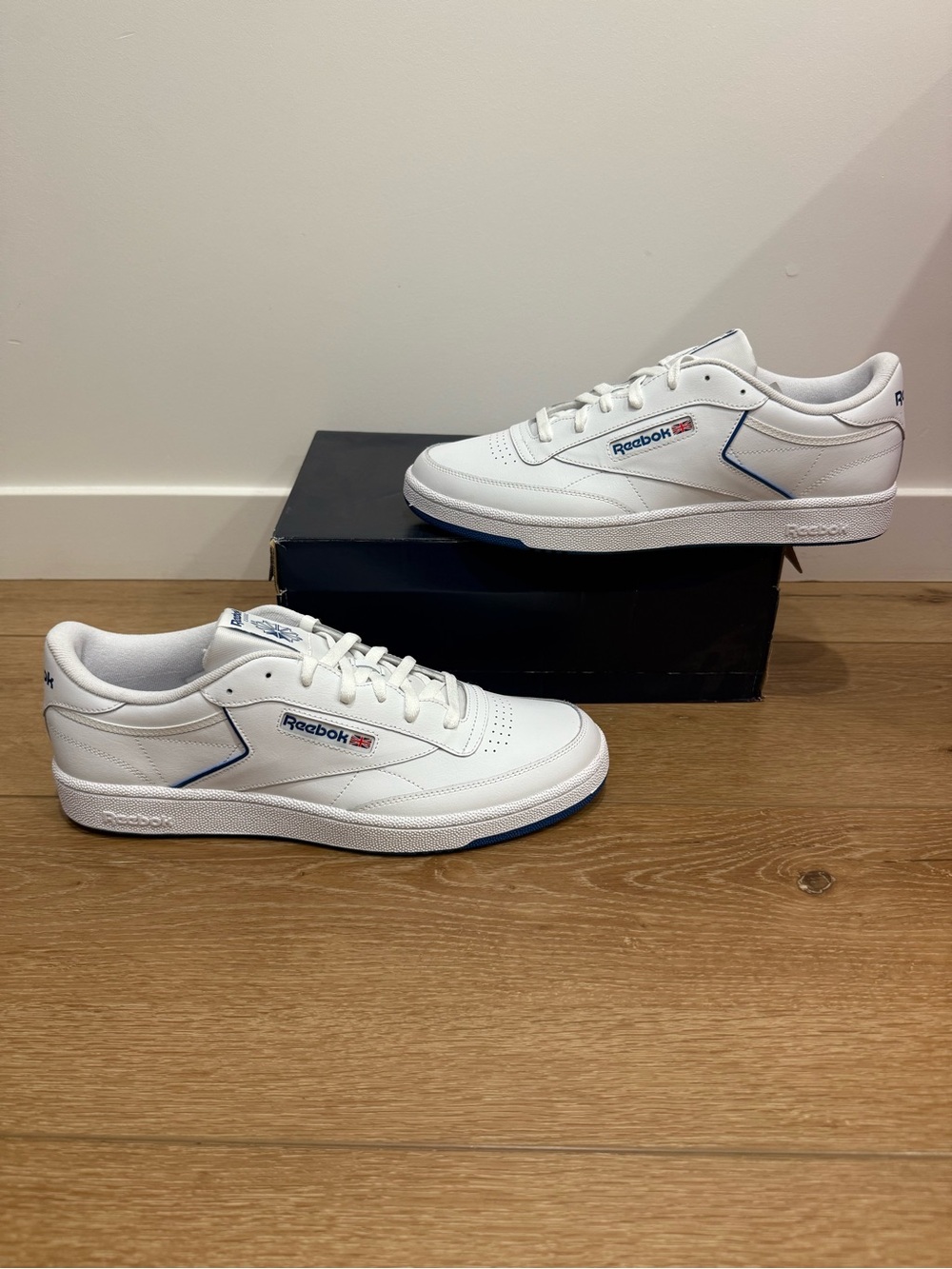 New W/ Box! Men’s Reebok Club C 85 White Blue Classic Sneakers Size 15